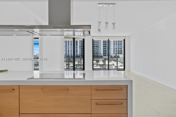North Miami Beach photo 1