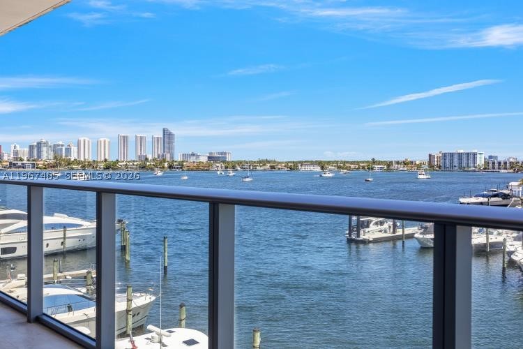 North Miami Beach photo 3