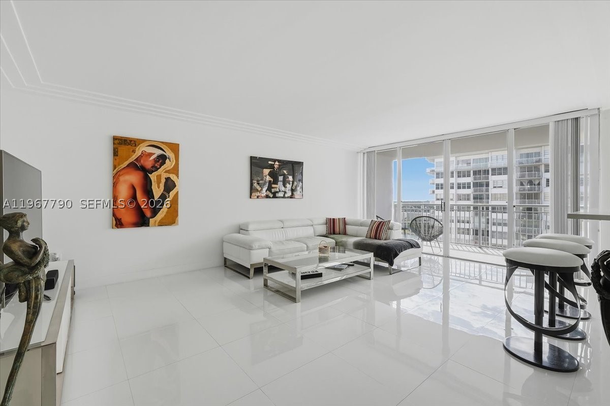 Aventura photo 3