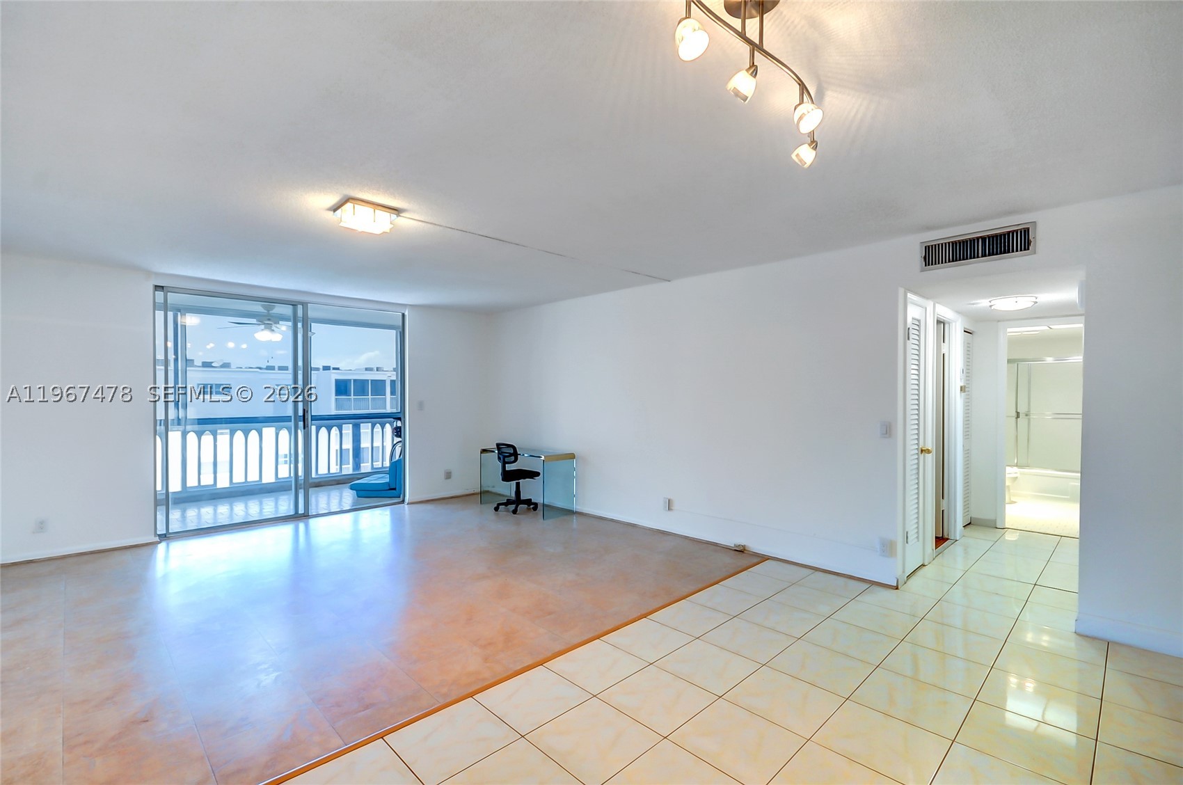 Hallandale Beach photo 5