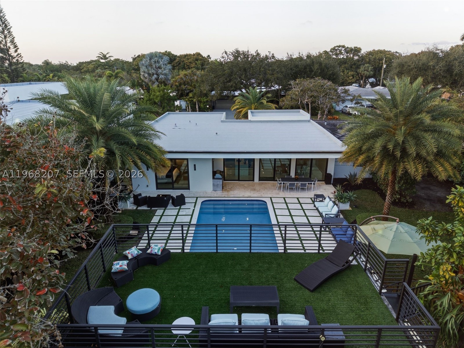 Wilton Manors photo 4
