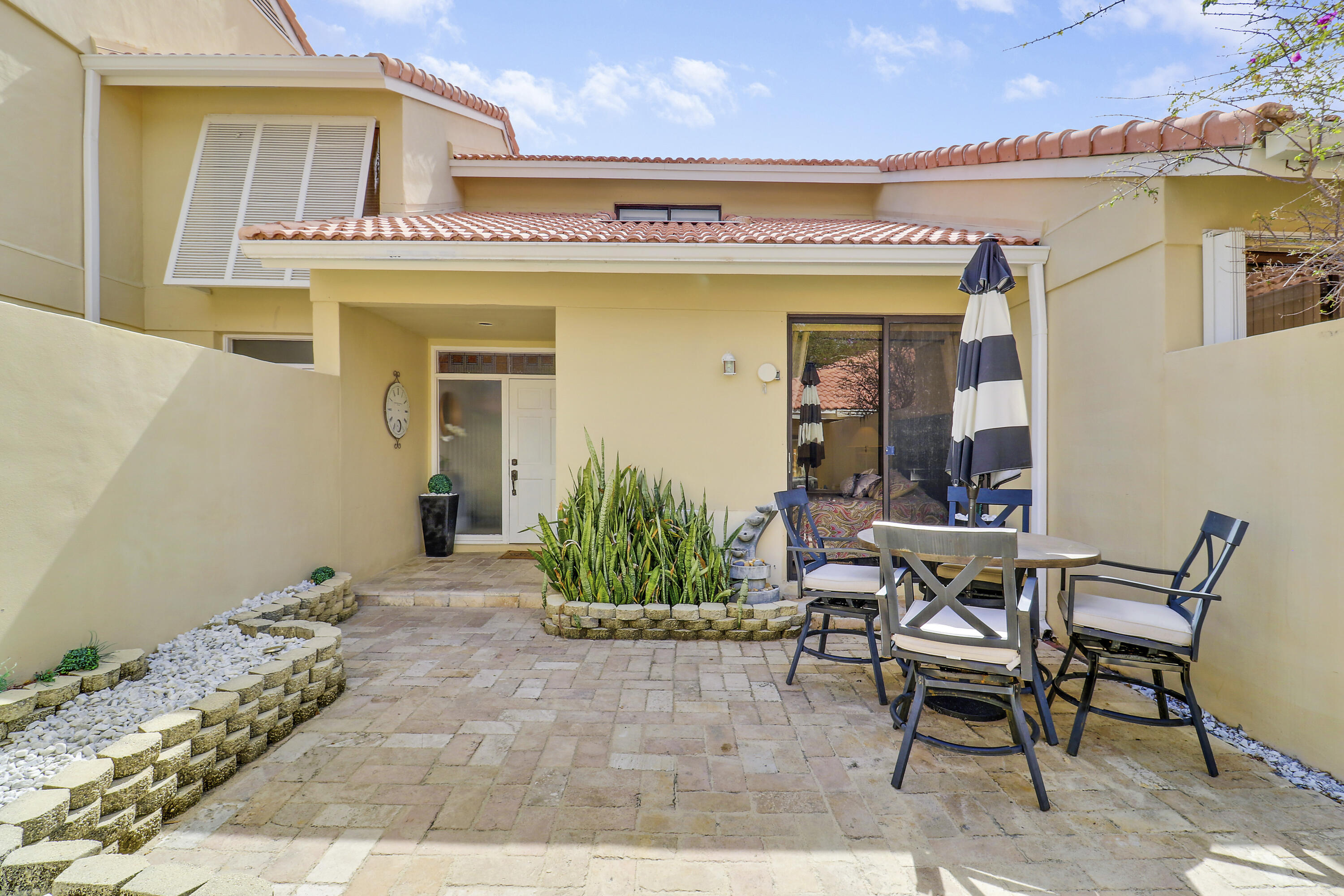 Palm Beach Gardens photo 2