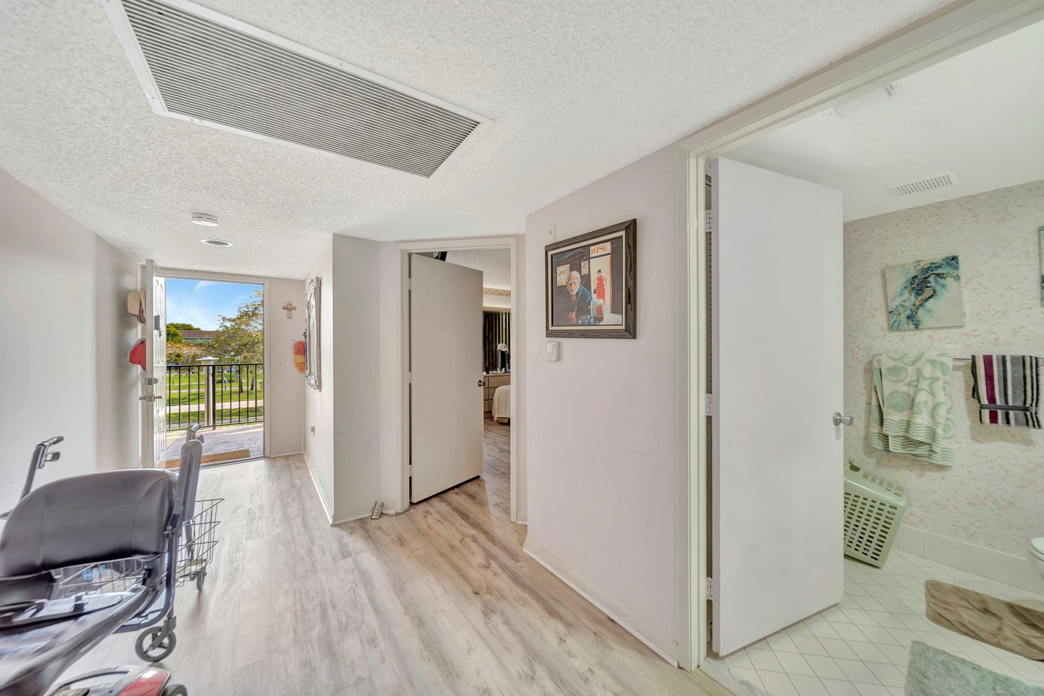 Pembroke Pines photo 3