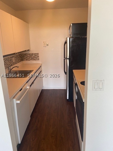 North Miami photo 4