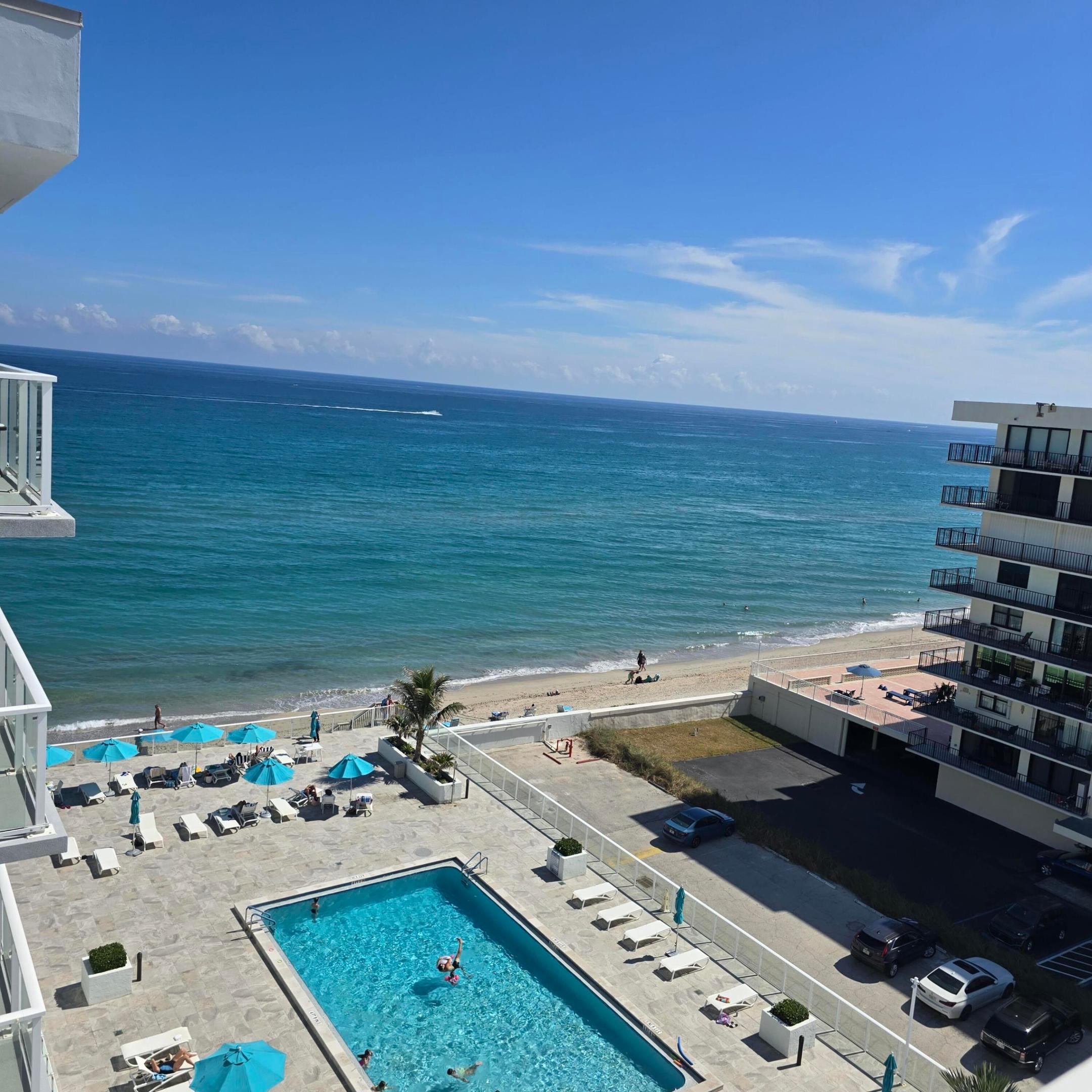 Palm Beach photo 1