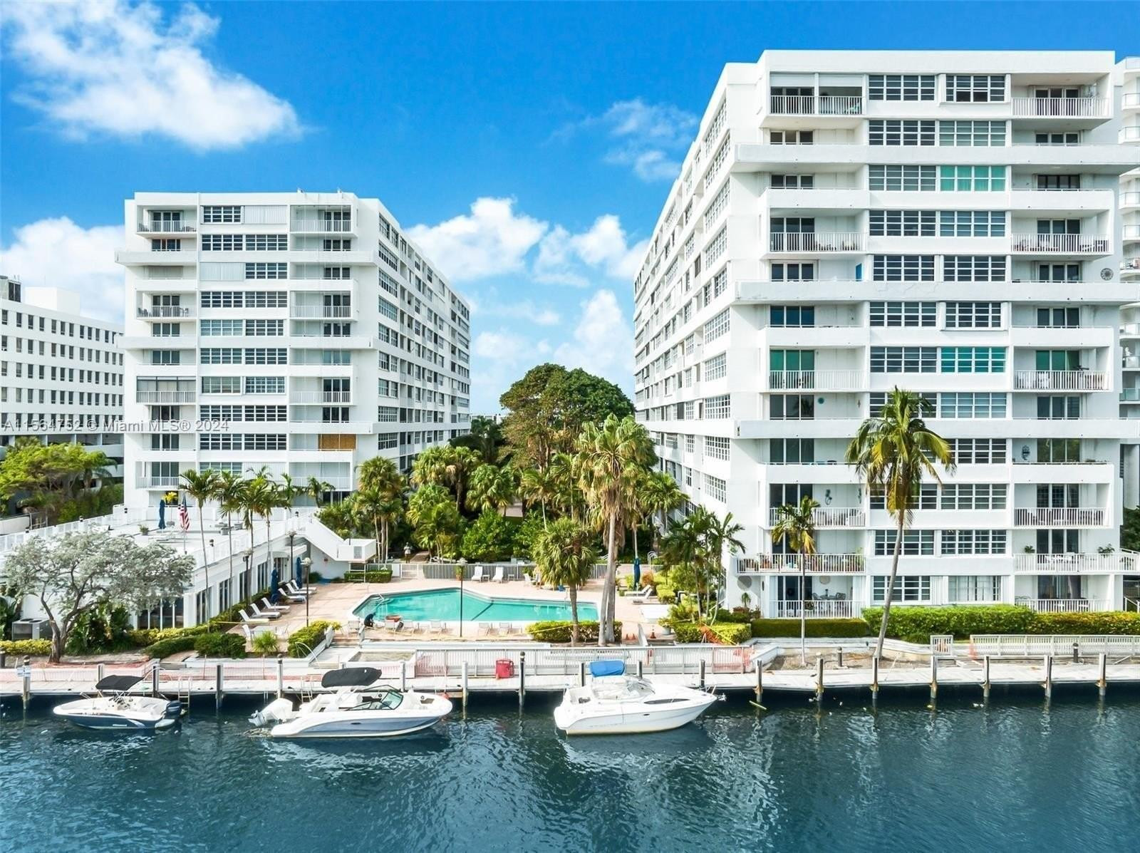 Fort Lauderdale photo 2