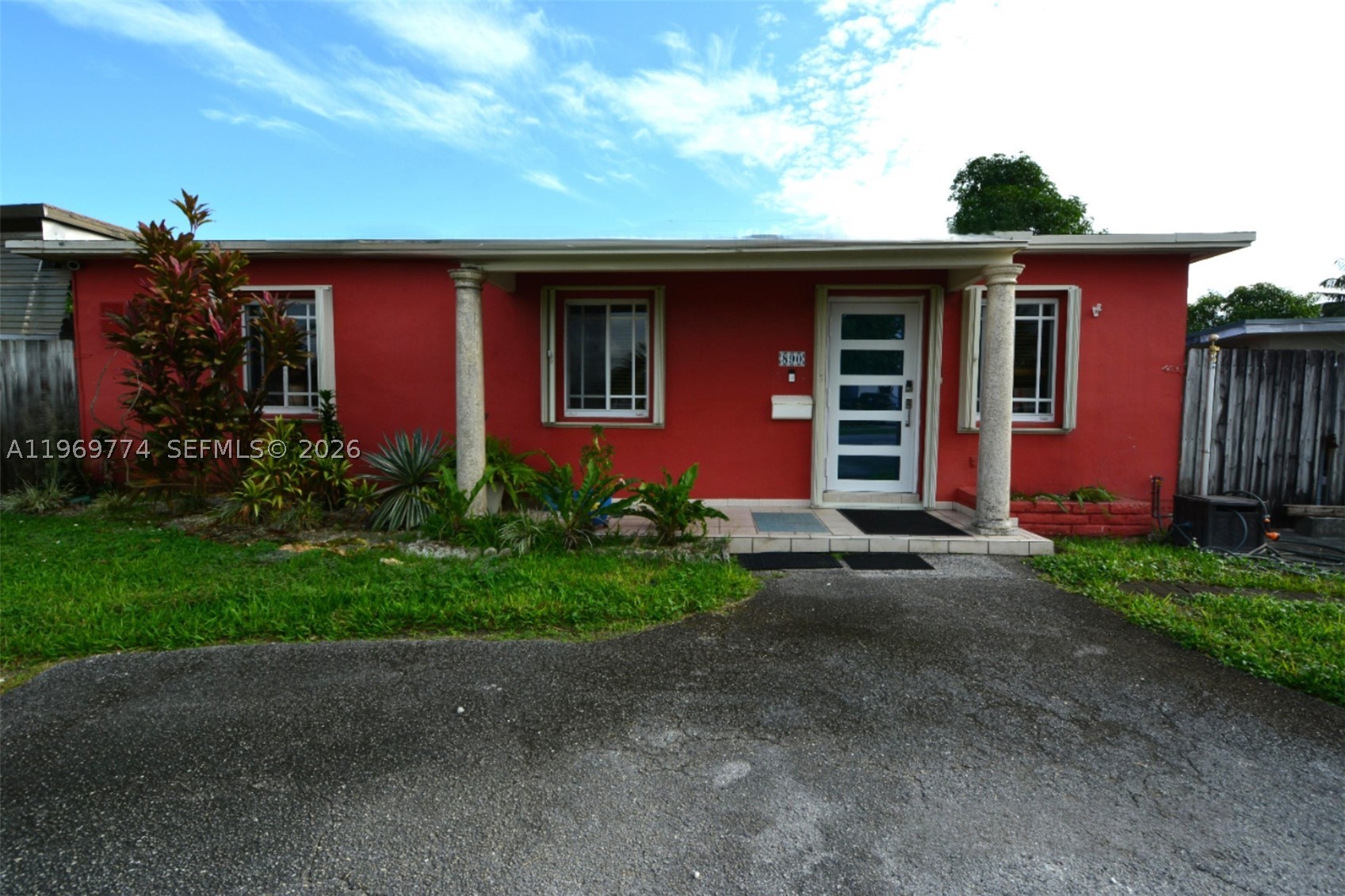 Hialeah photo 3