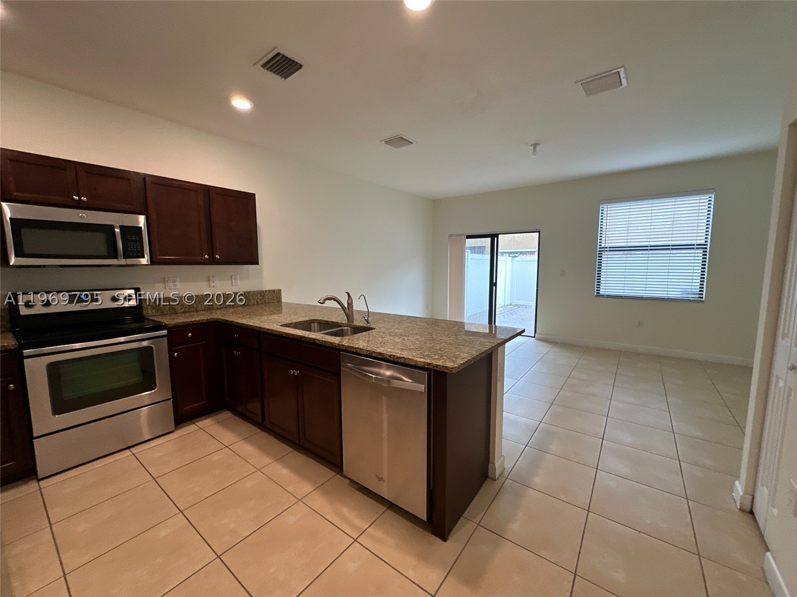 Hialeah photo 3