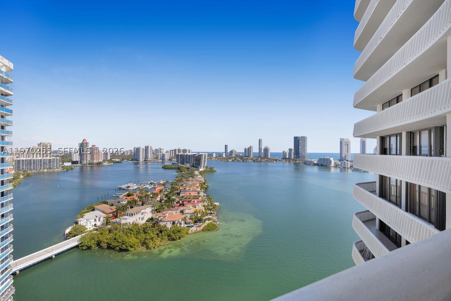 Aventura photo 2