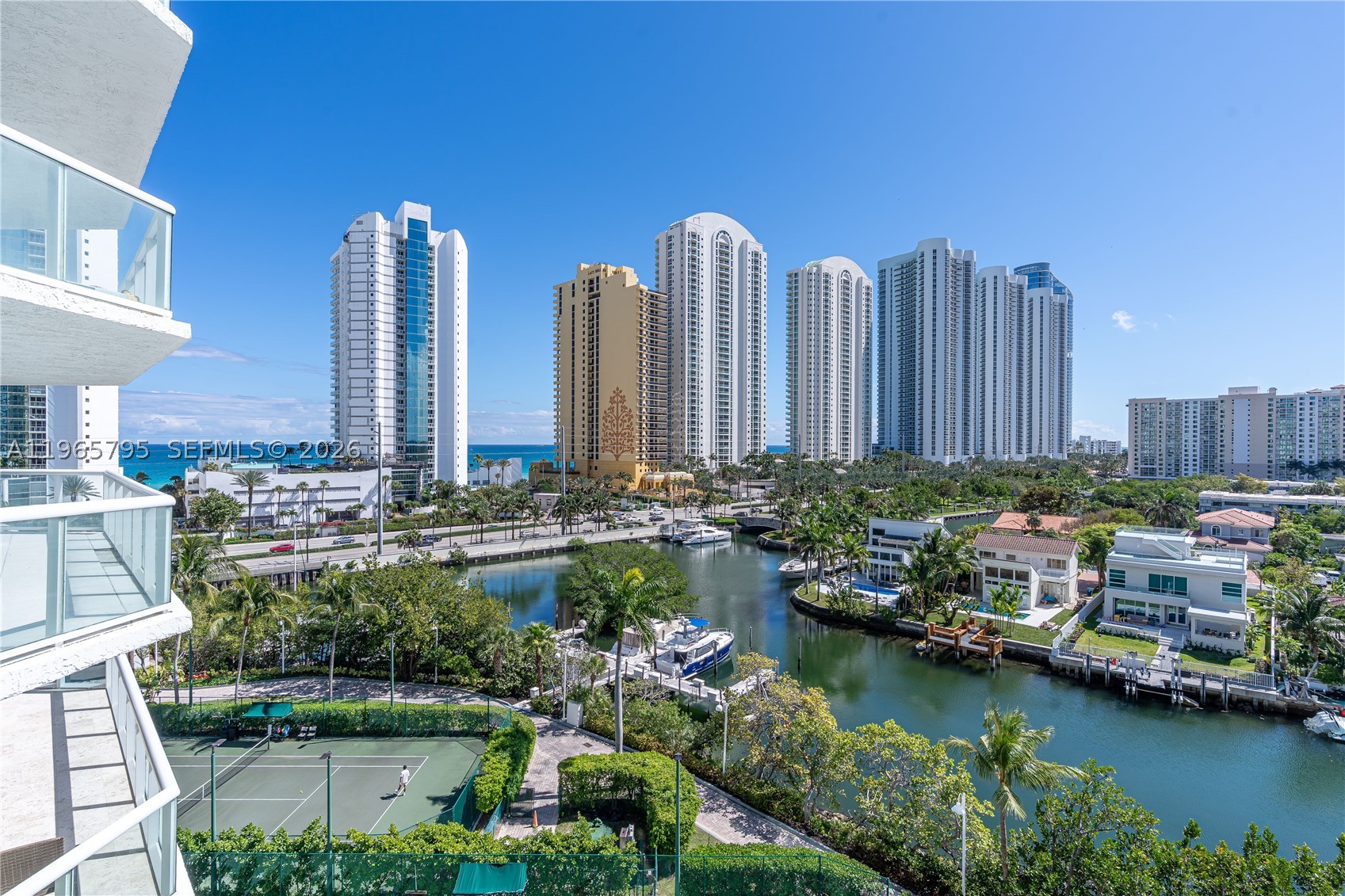 Sunny Isles Beach photo 2