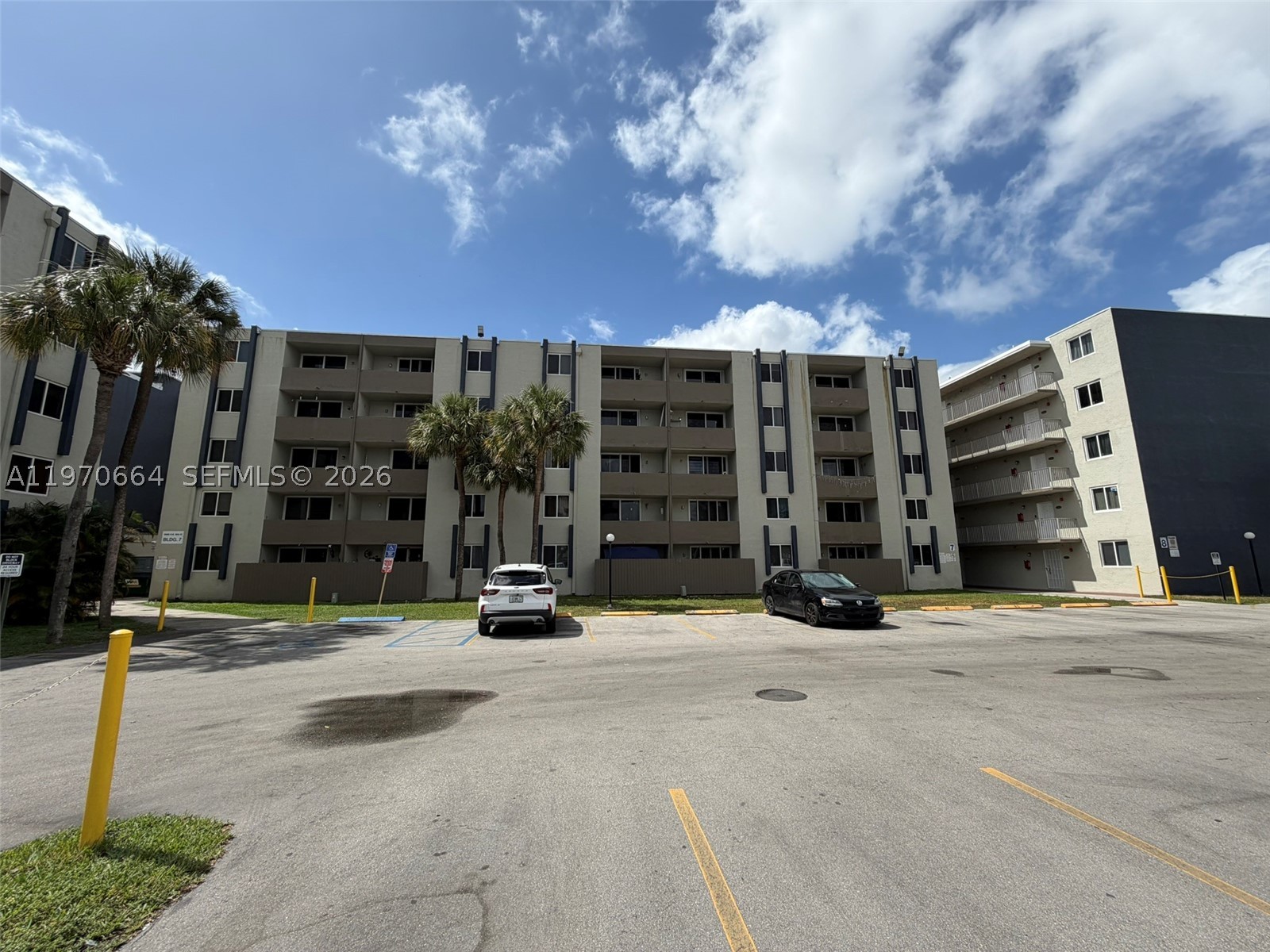 Hialeah Gardens photo 2