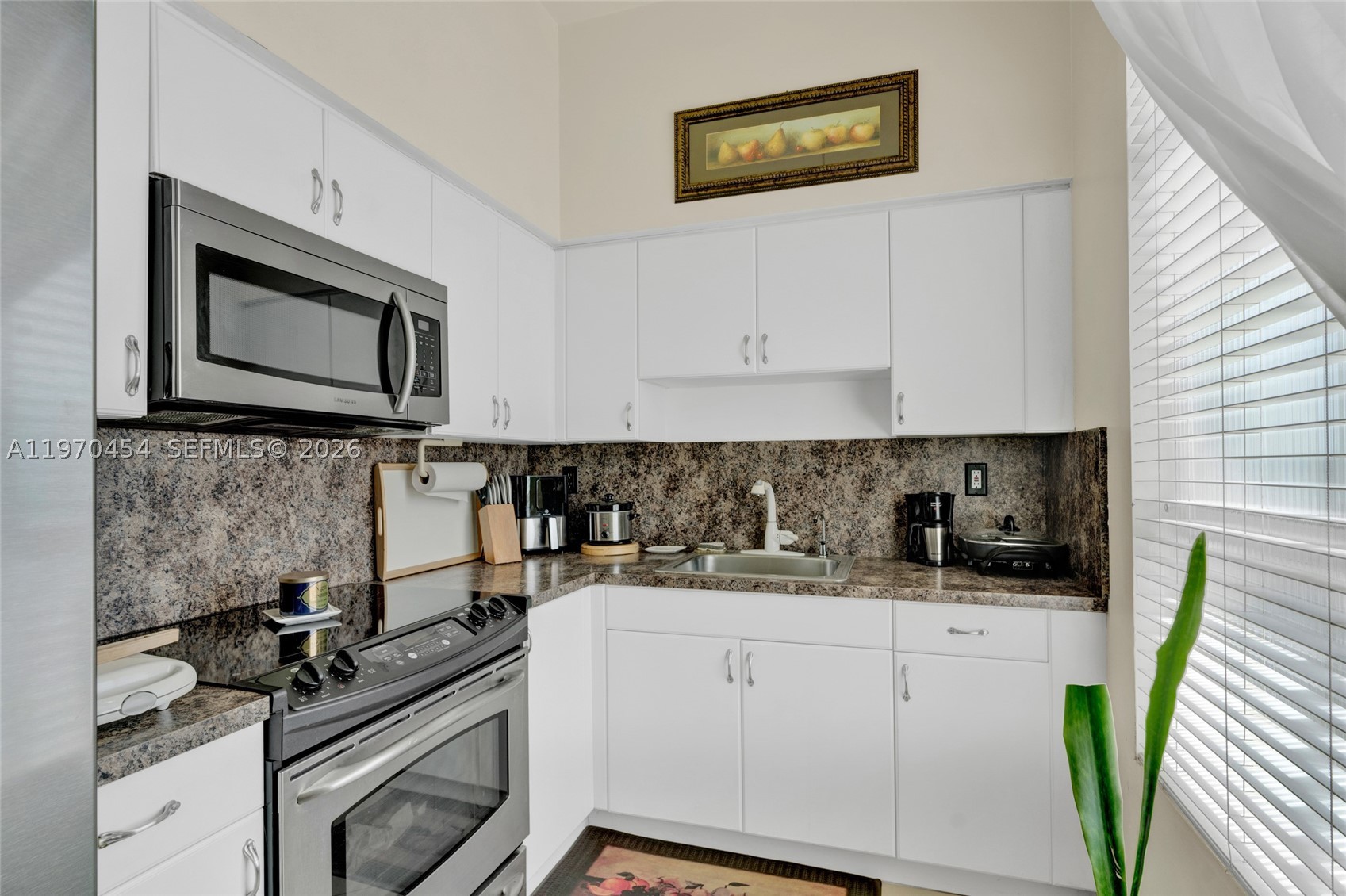 Hialeah photo 5