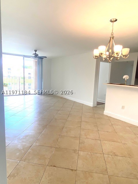 Miramar photo 4