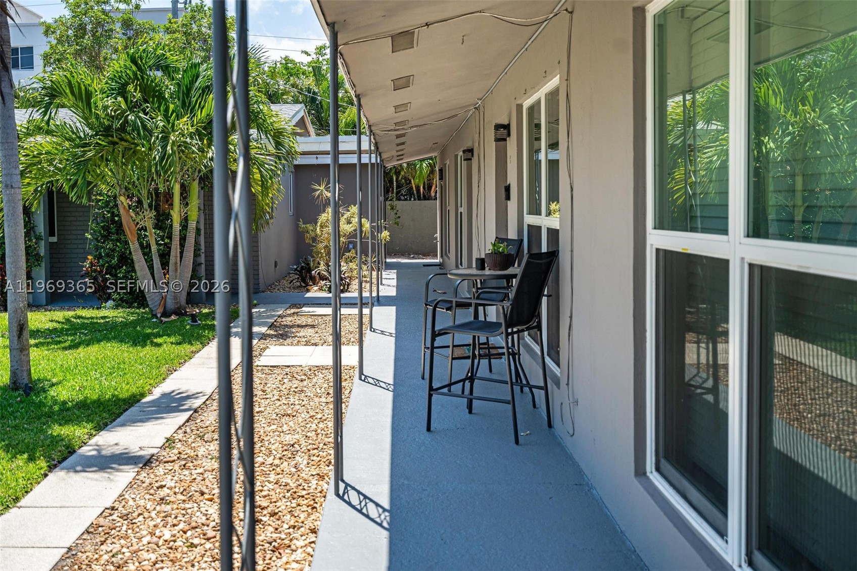 Wilton Manors photo 2