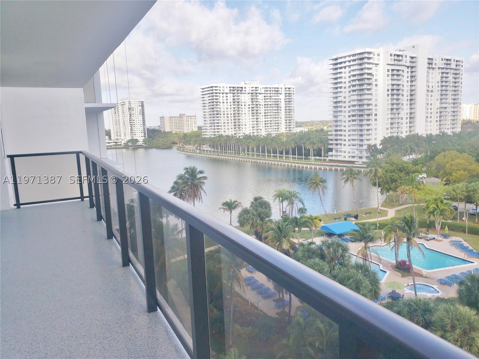 Aventura photo 2