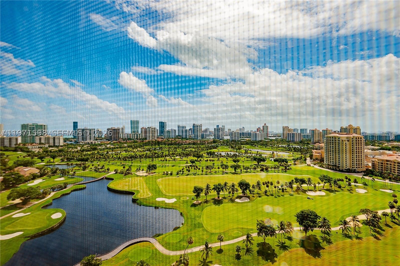 Aventura photo 3