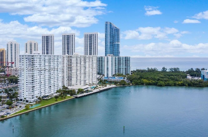 Sunny Isles Beach photo 1