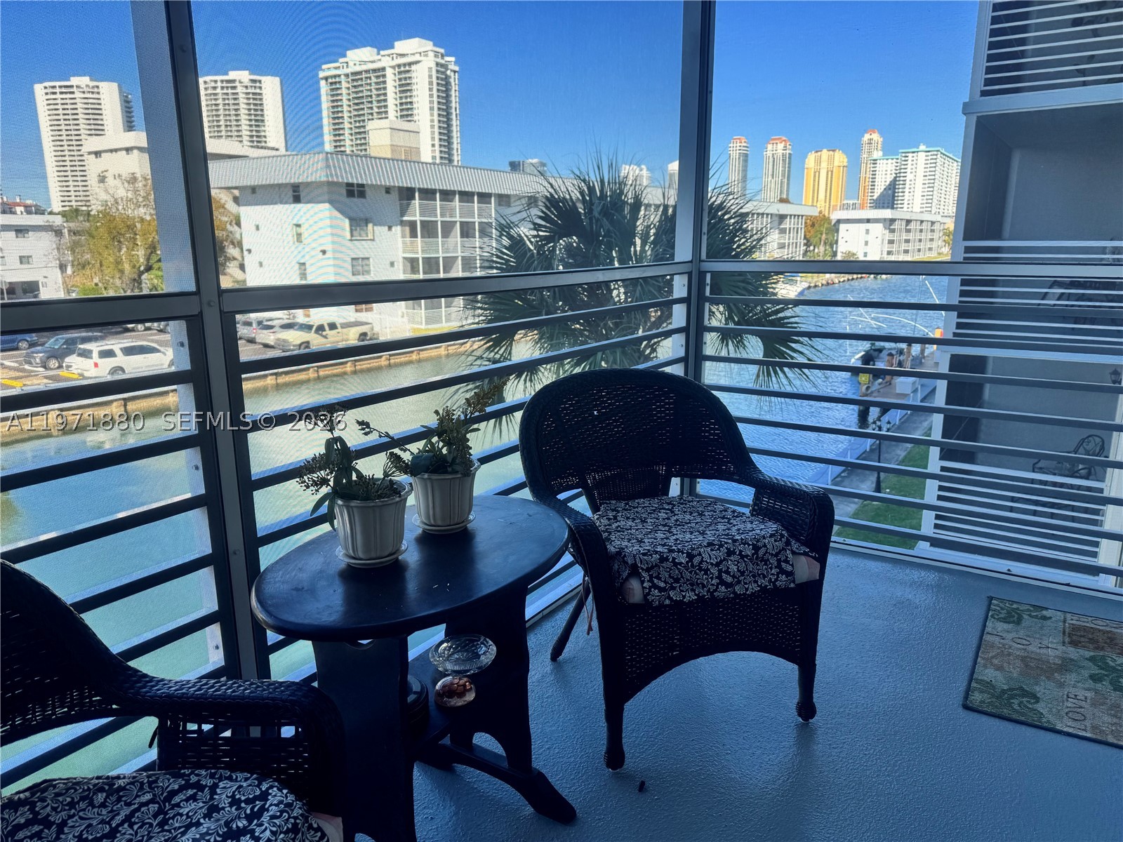 North Miami Beach photo 2