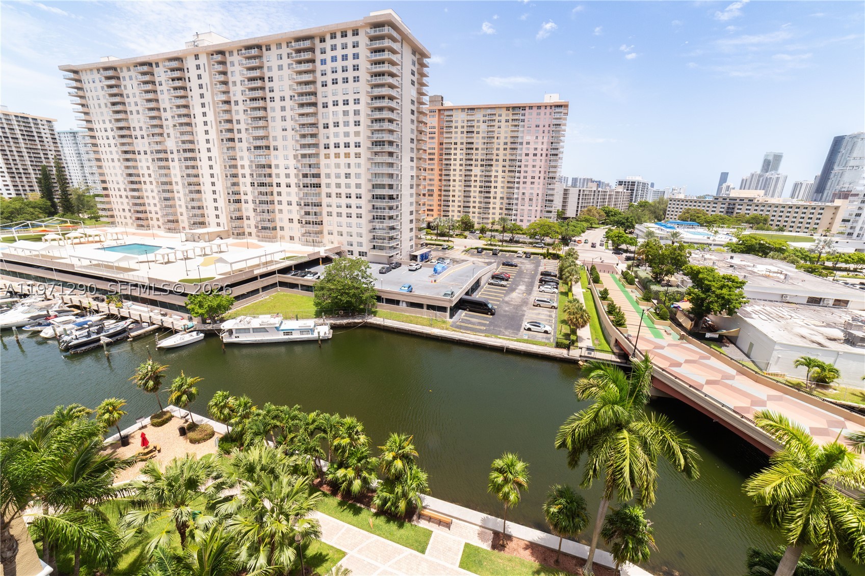 Sunny Isles Beach photo 1