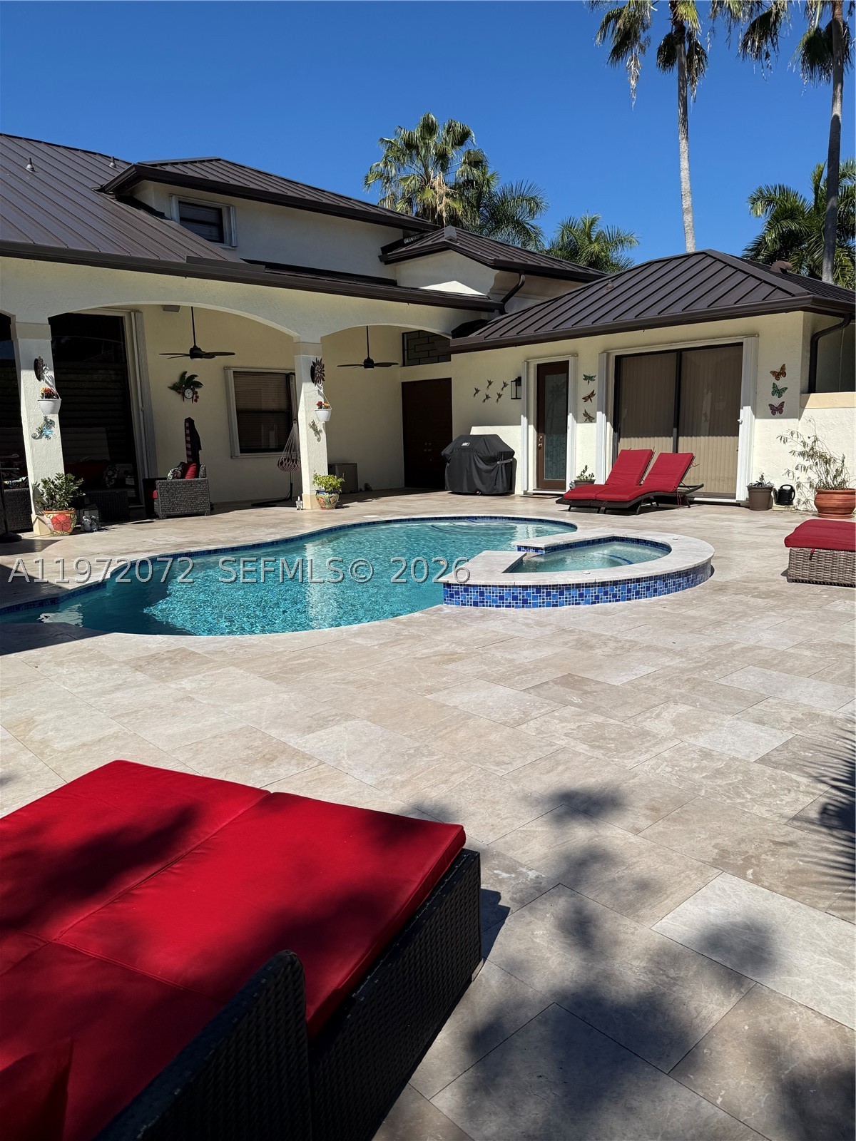 Miramar photo 3