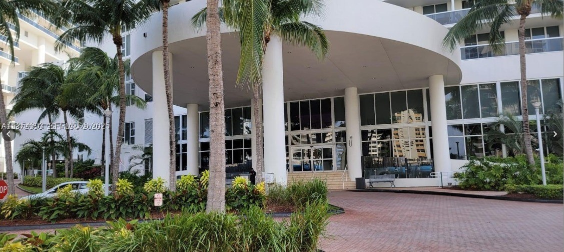 Hallandale Beach photo 4