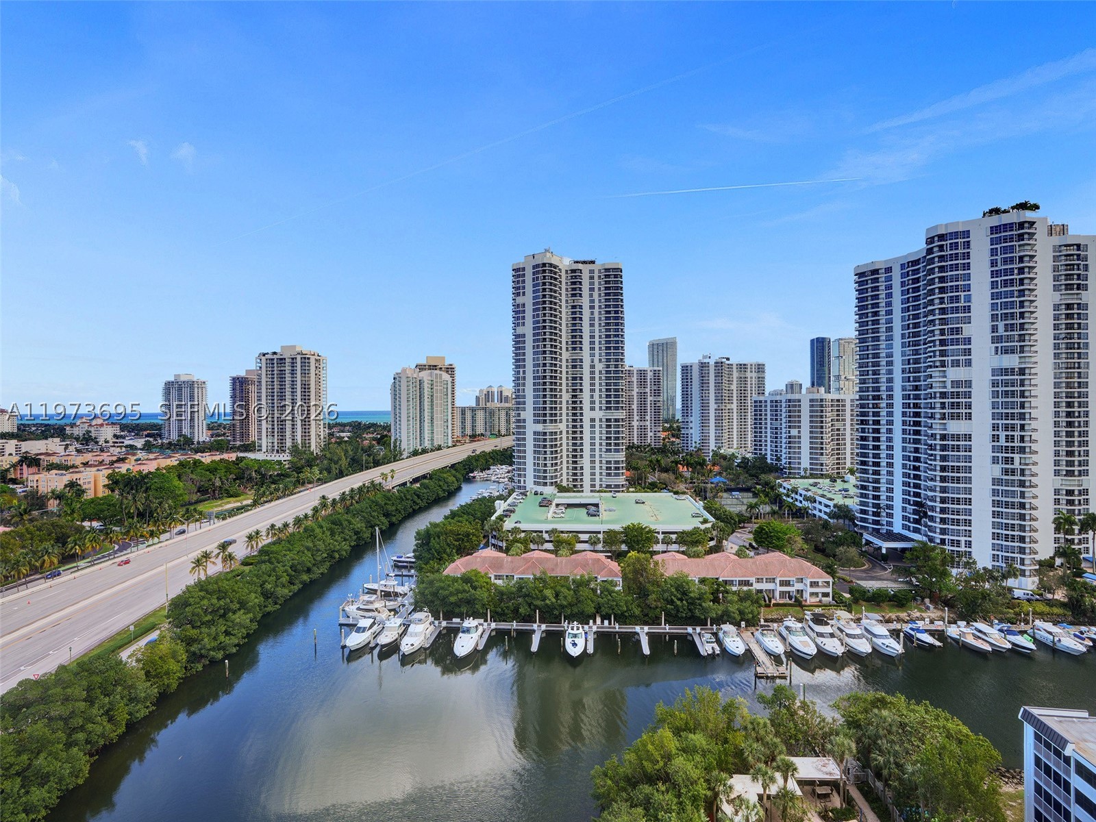 Aventura photo 1