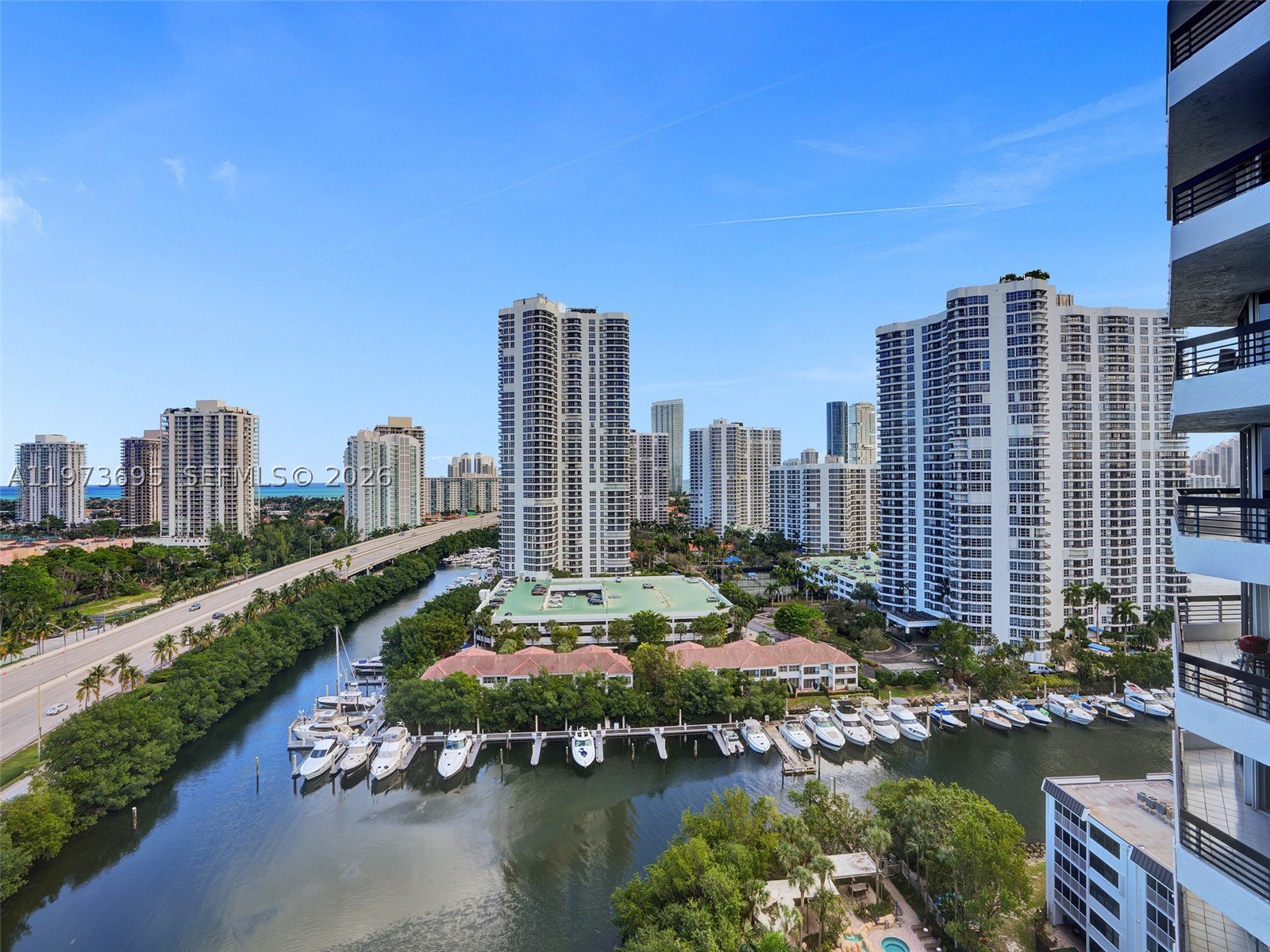 Aventura photo 3
