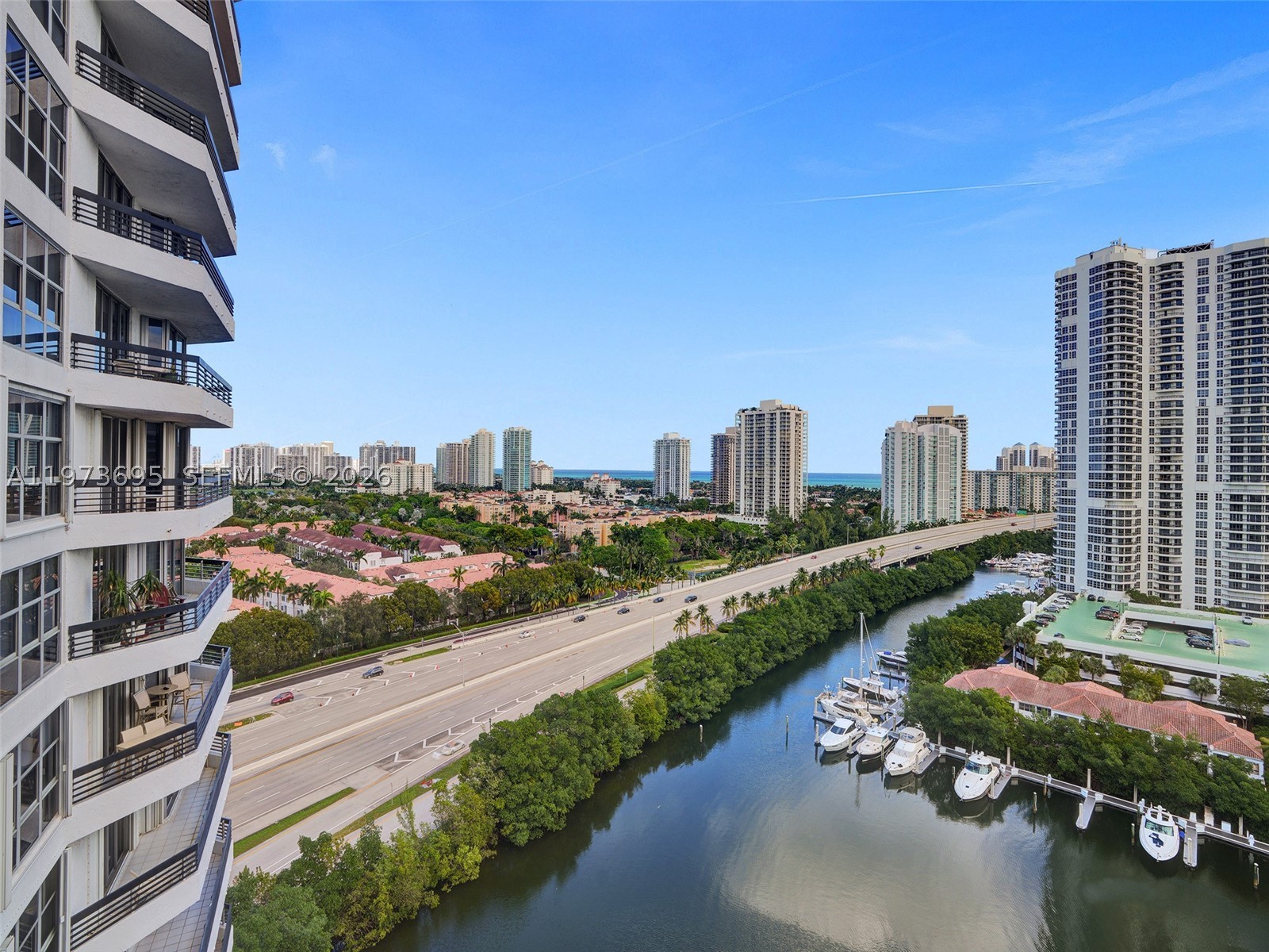 Aventura photo 5