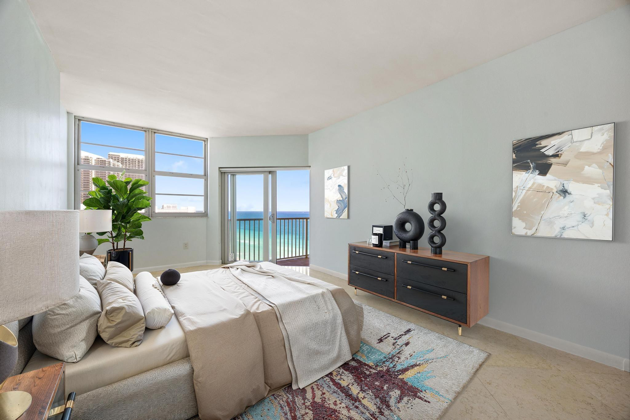 Hallandale Beach photo 4
