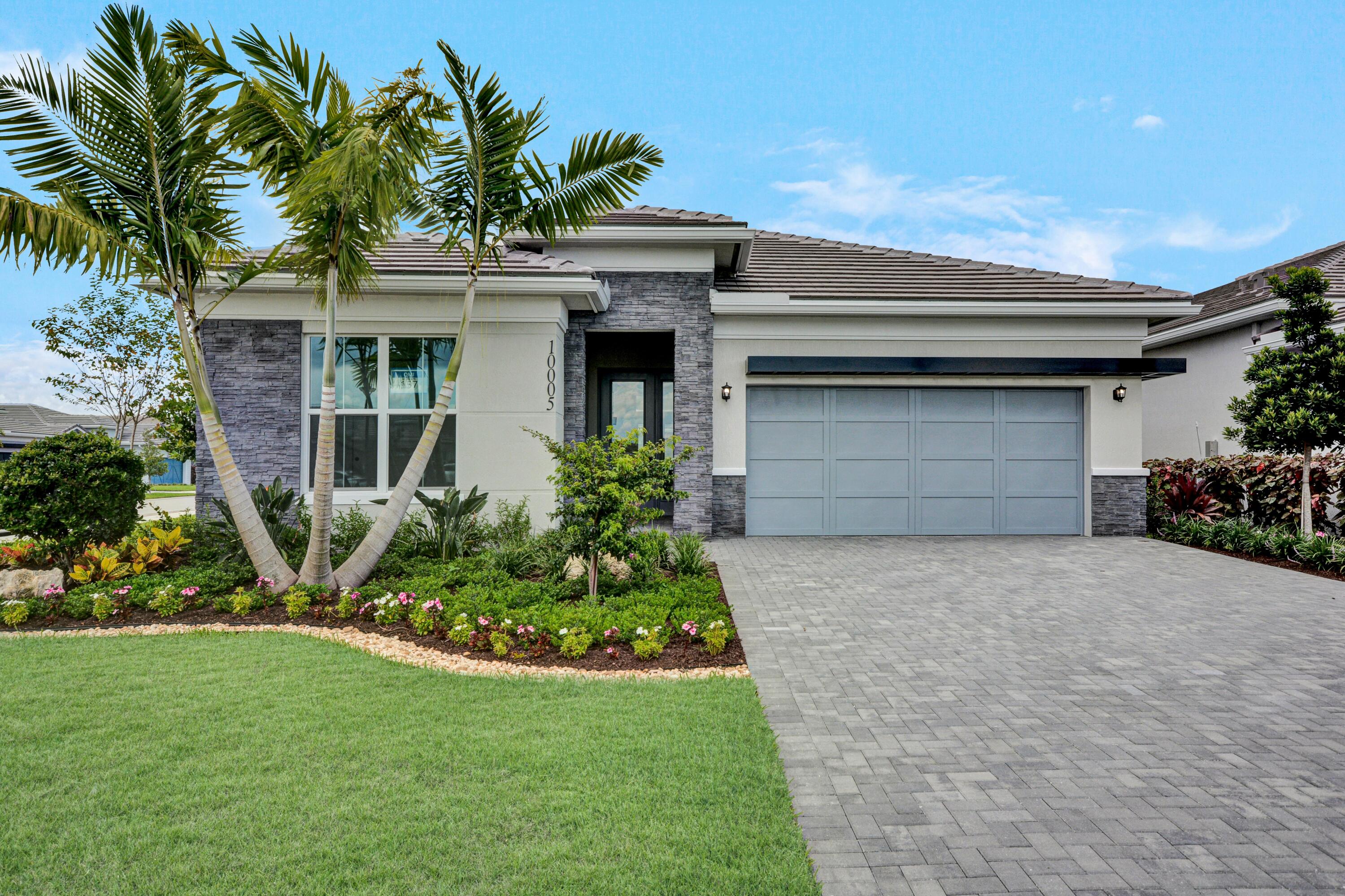 Palm Beach Gardens photo 1