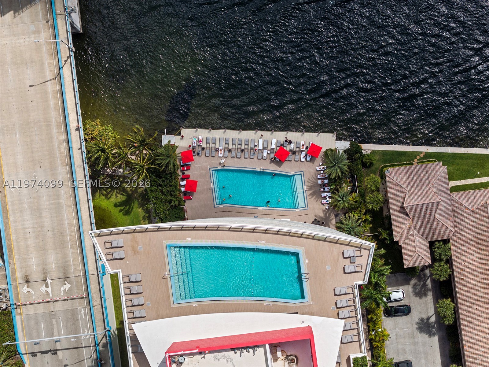 Hallandale Beach photo 1