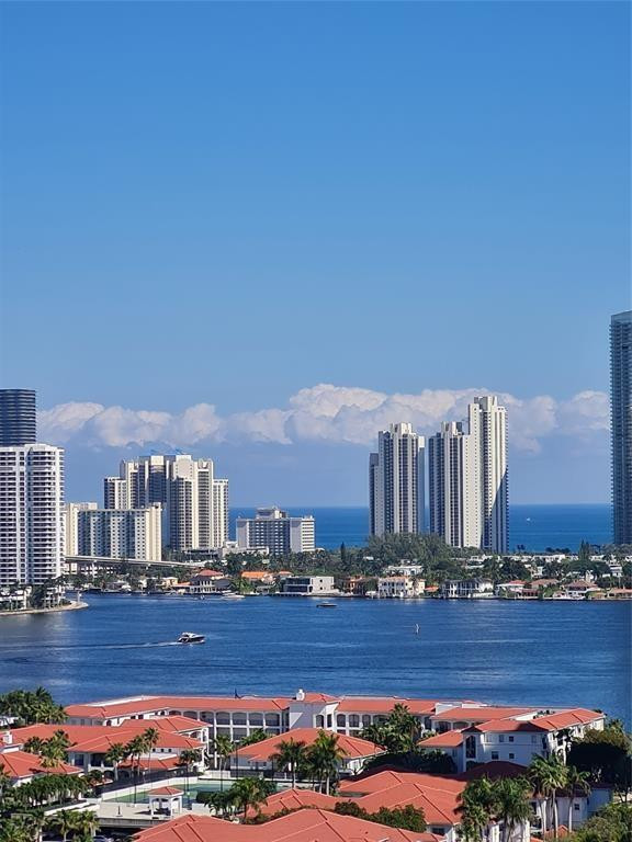 Aventura photo 1