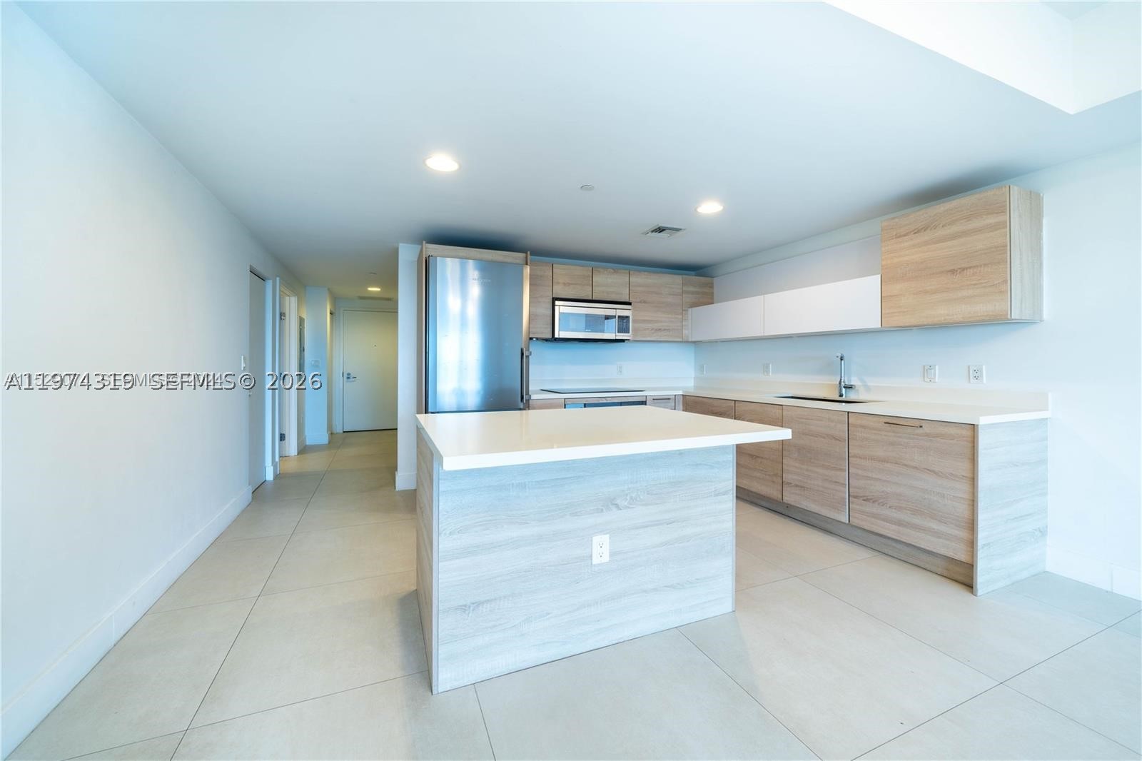 North Miami Beach photo 2