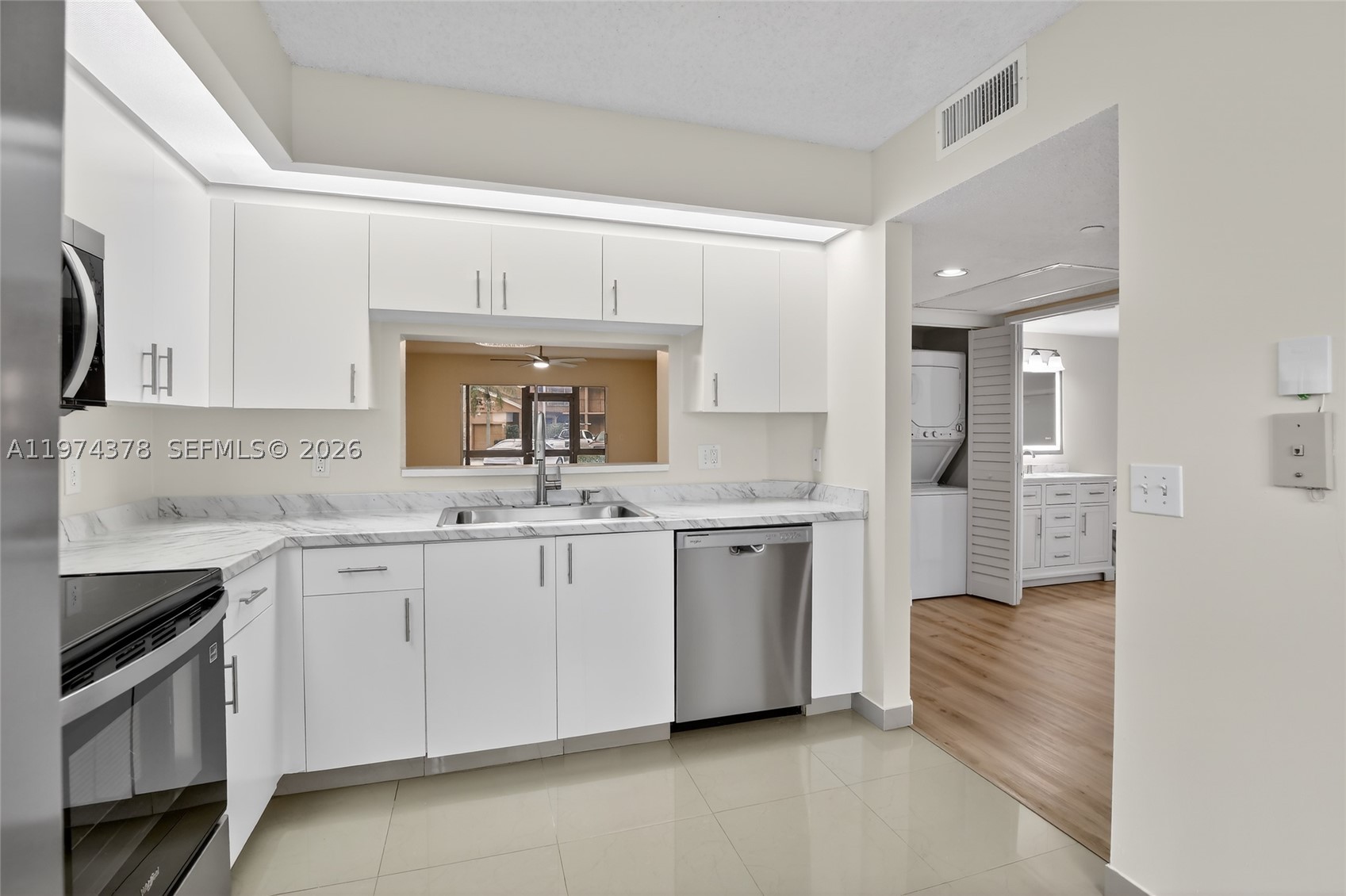 Pembroke Pines photo 5