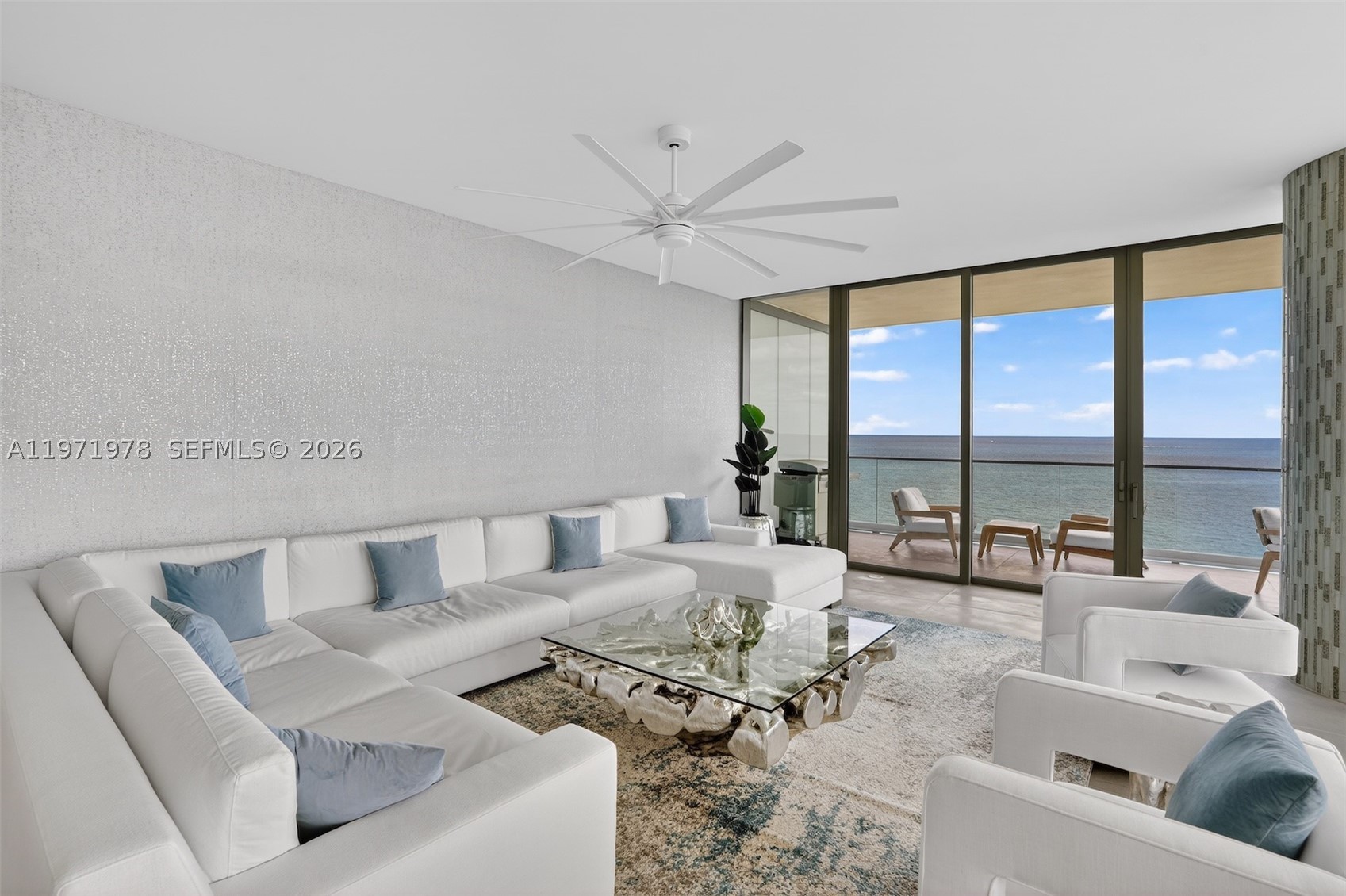 Hallandale Beach photo 3