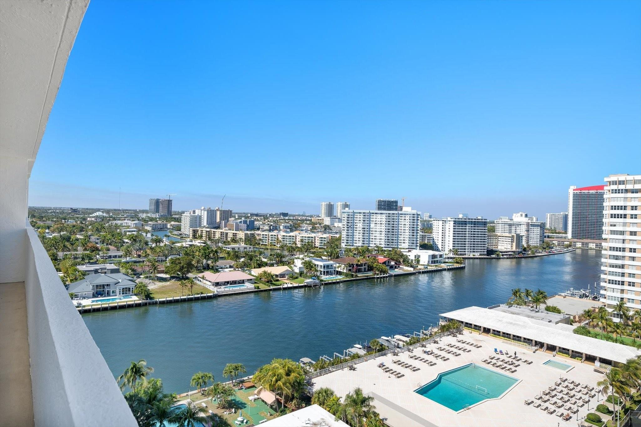Hallandale Beach photo 4