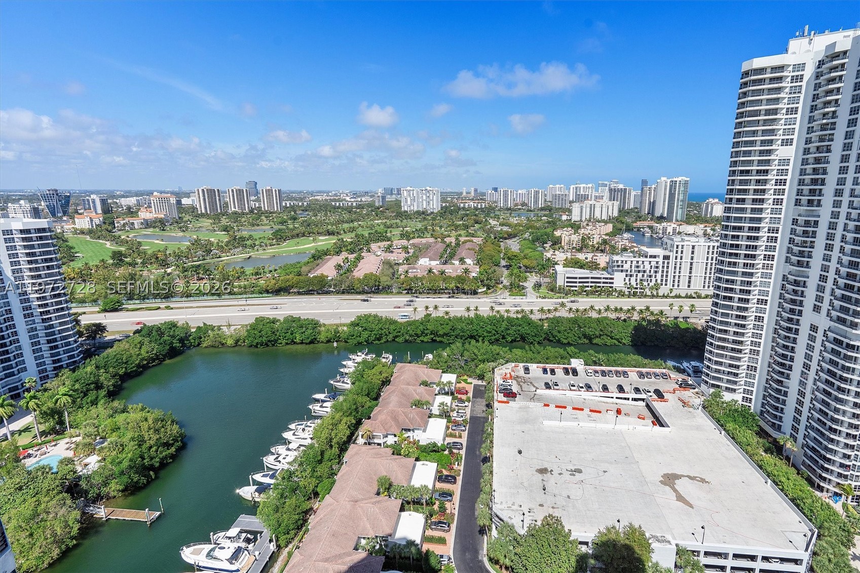 Aventura photo 5