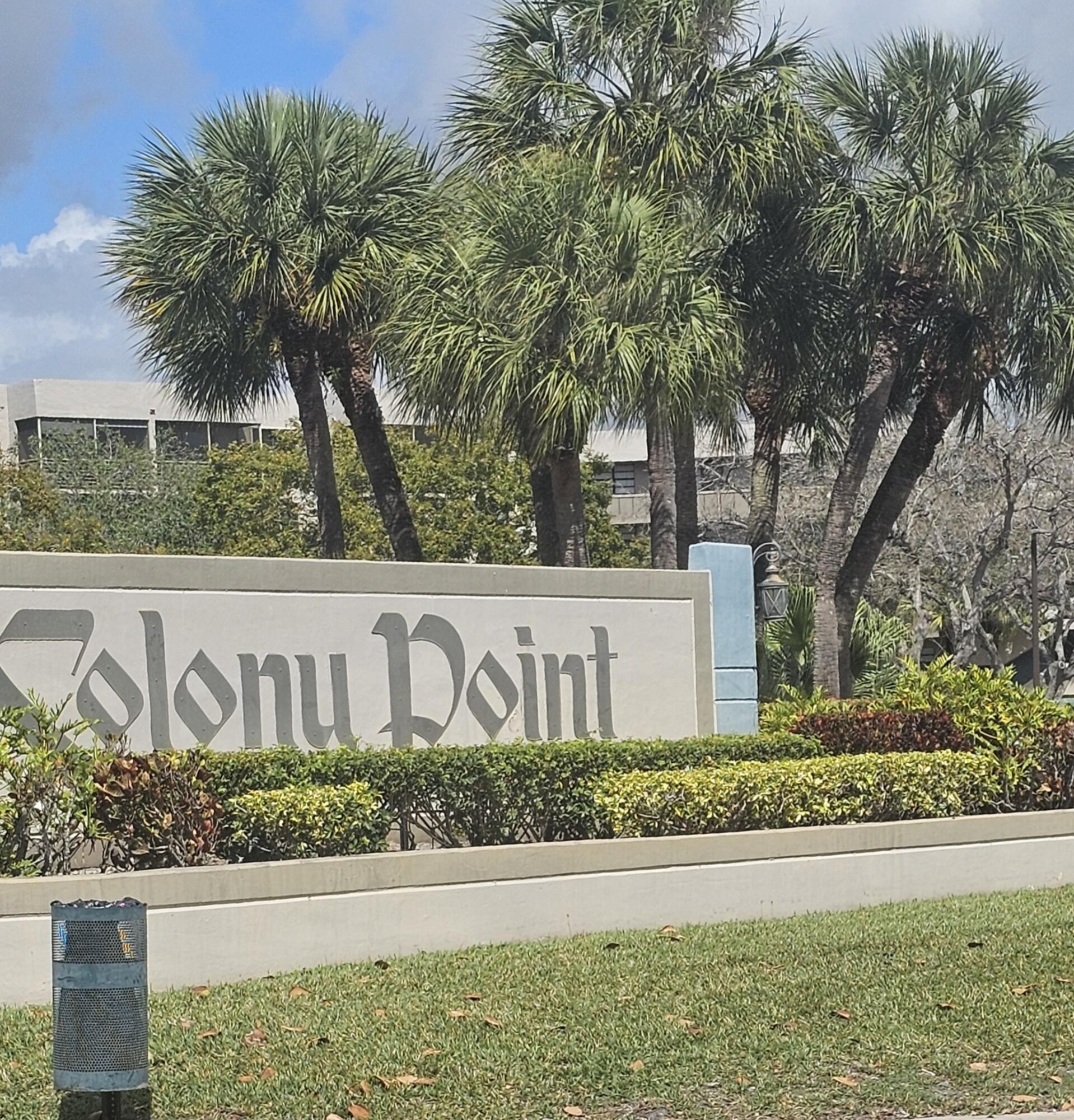 Pembroke Pines photo 1