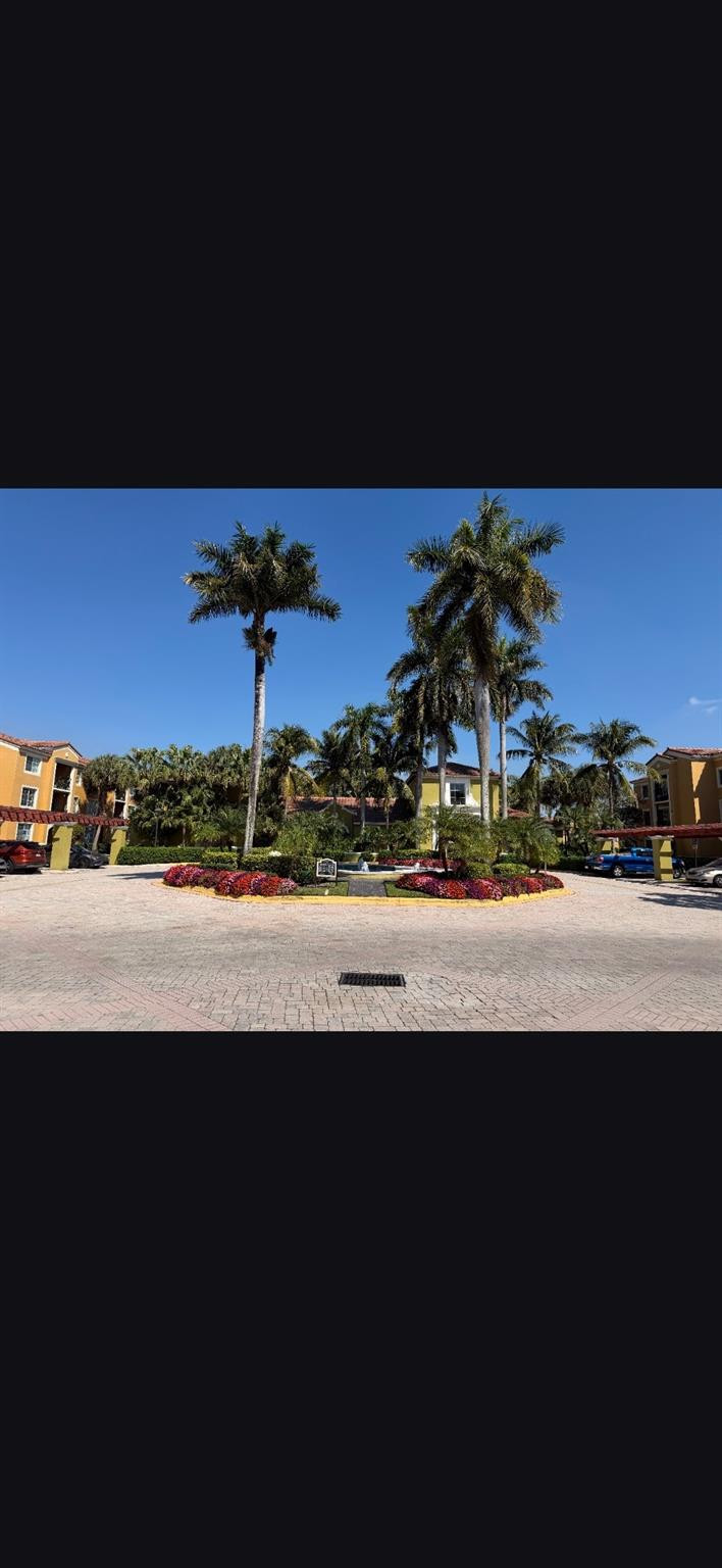 Miramar photo 3