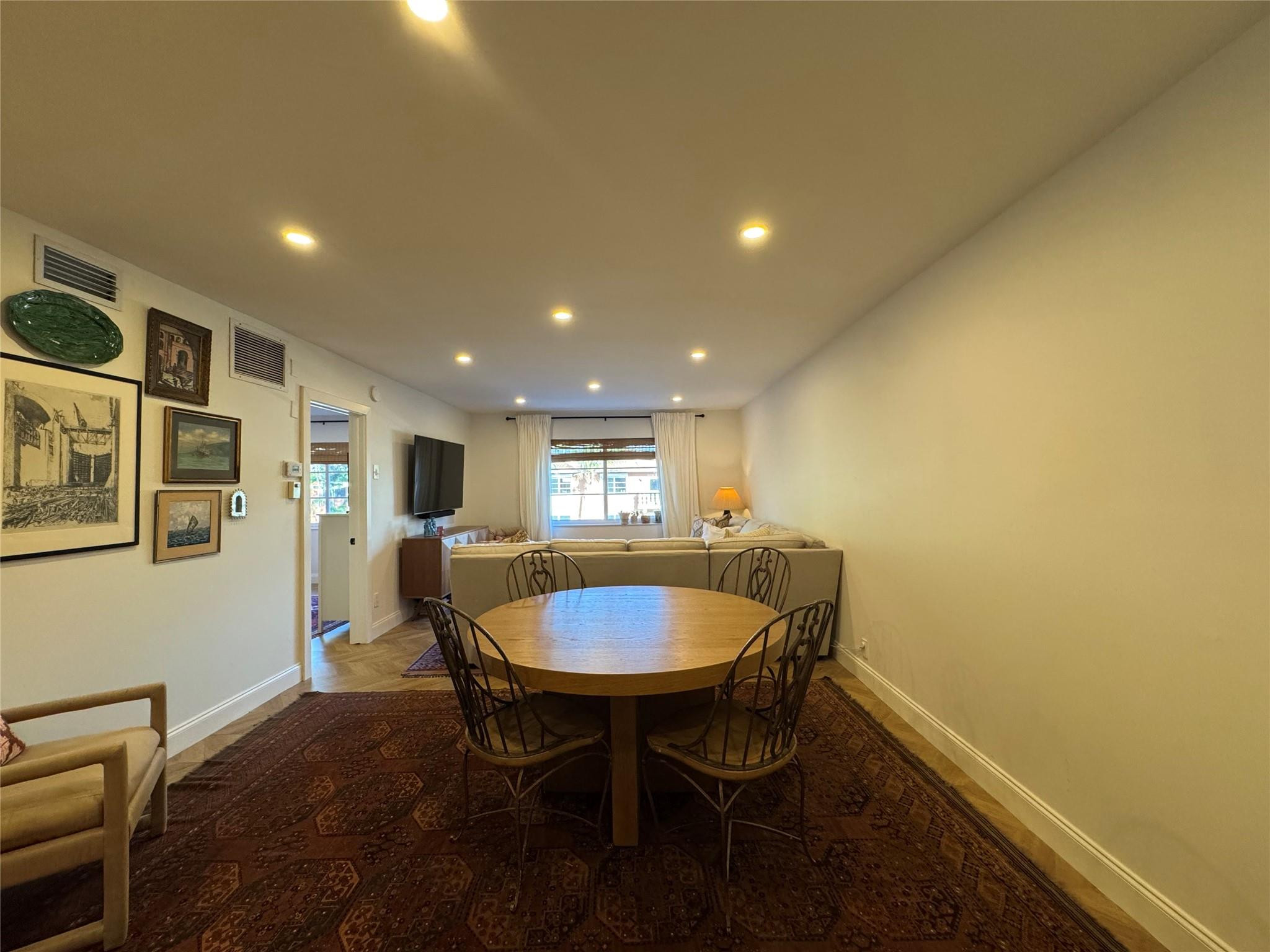 Wilton Manors photo 4