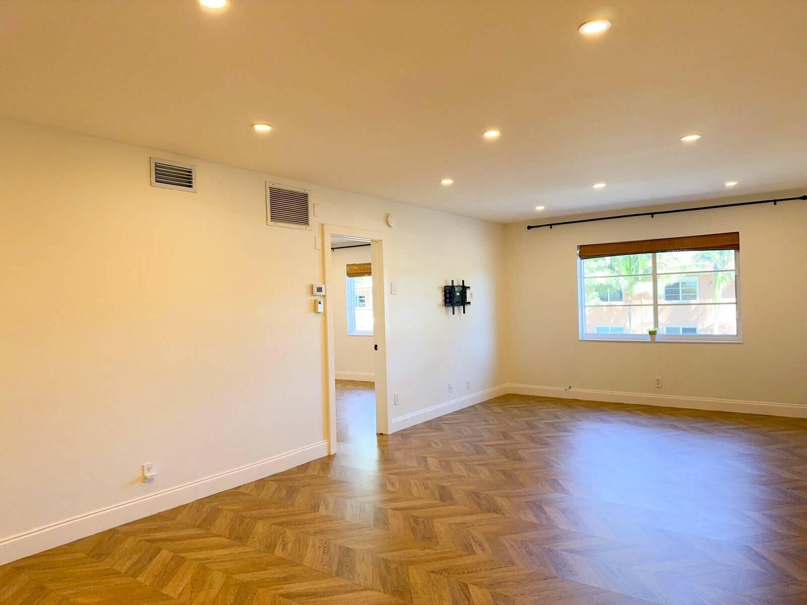 Wilton Manors photo 4