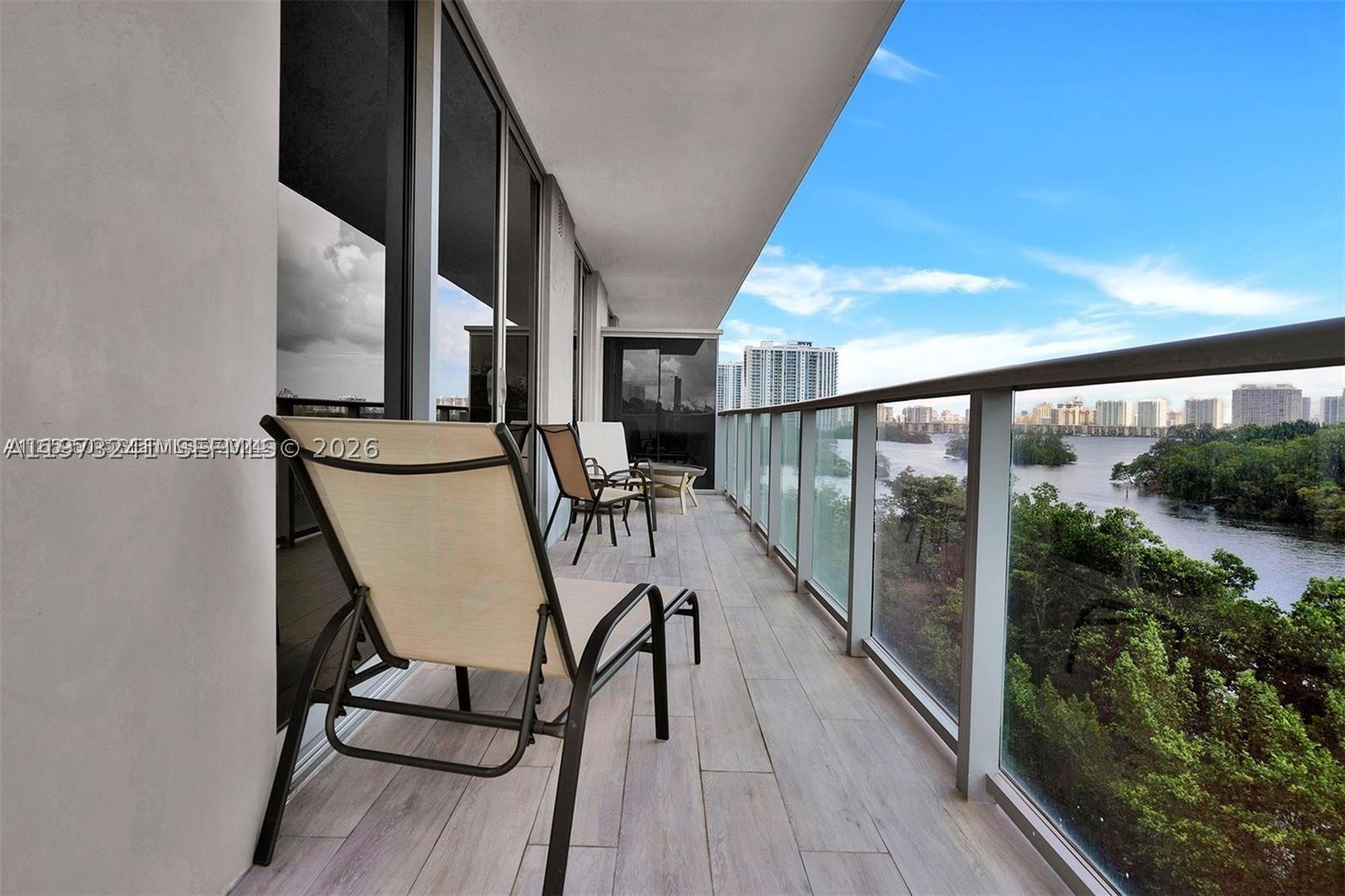 North Miami Beach photo 2