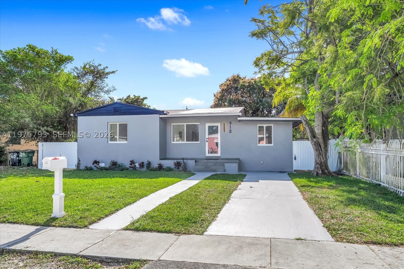 North Miami photo 1