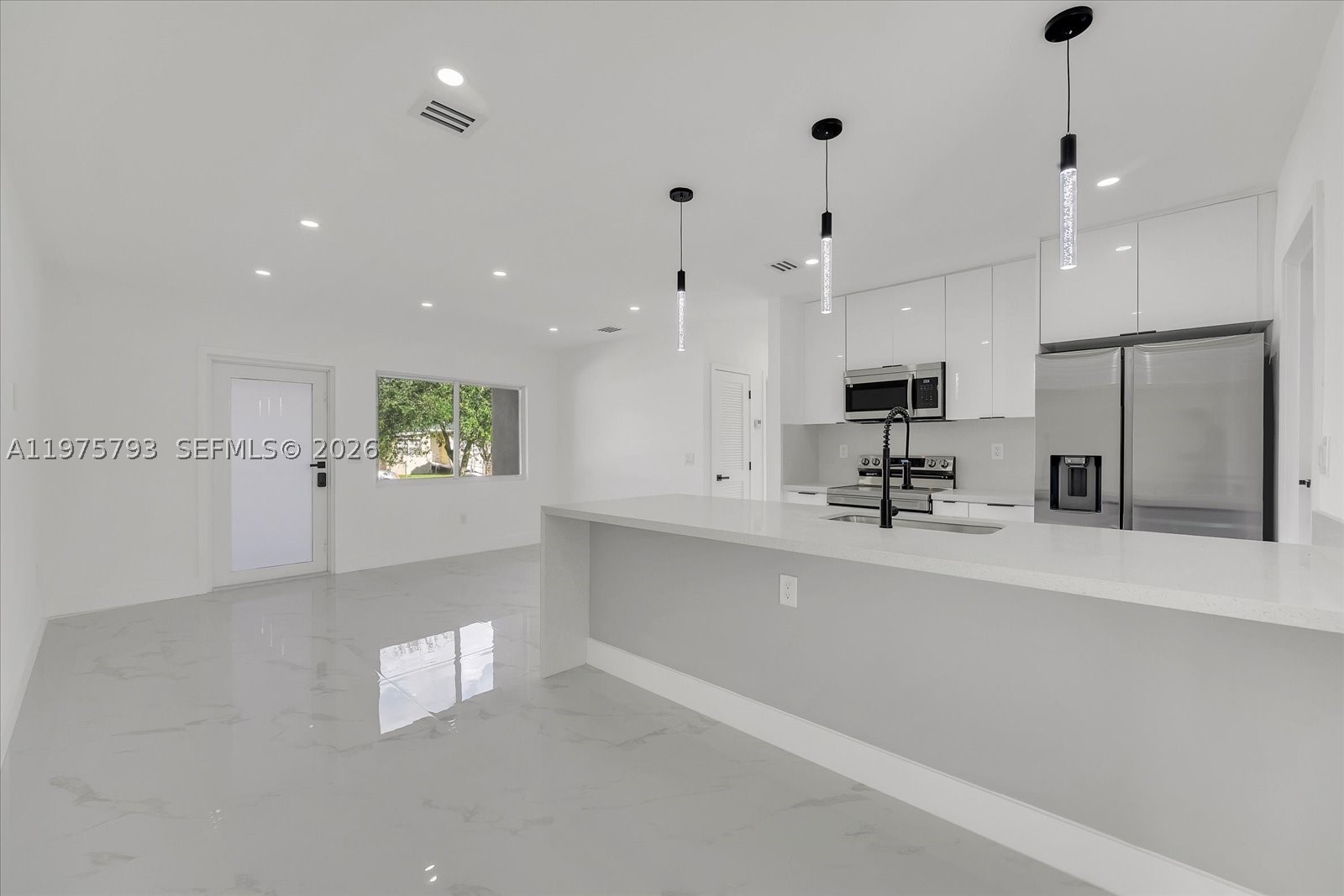North Miami photo 3