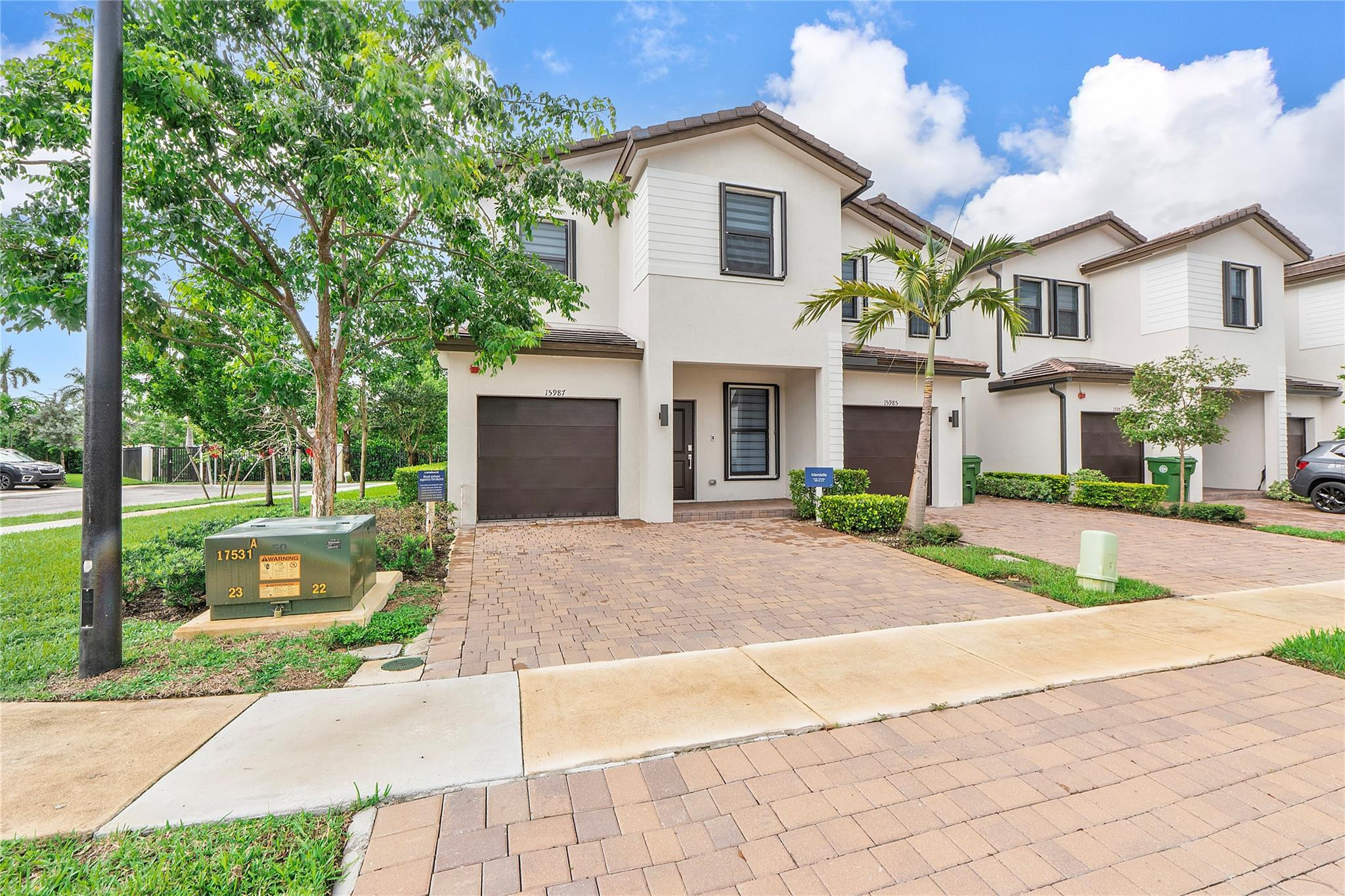 Pembroke Pines photo 3