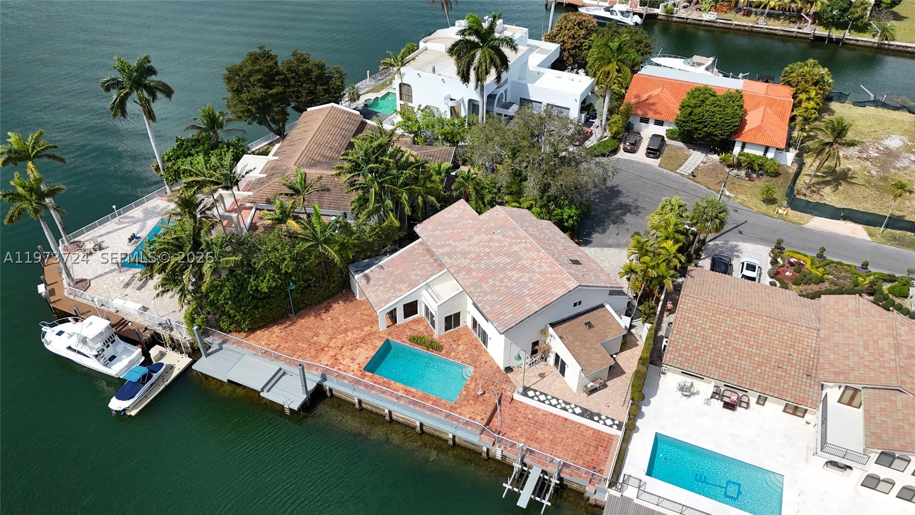 North Miami Beach photo 3