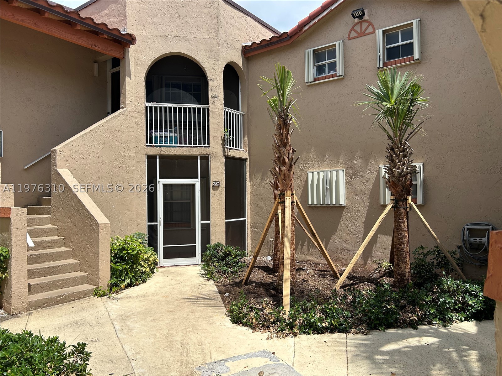 Pembroke Pines photo 2