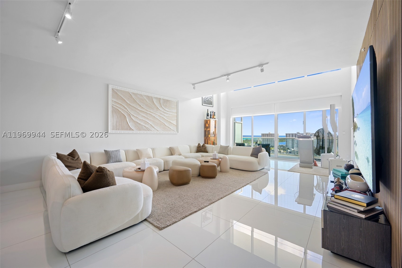 Sunny Isles Beach photo 2