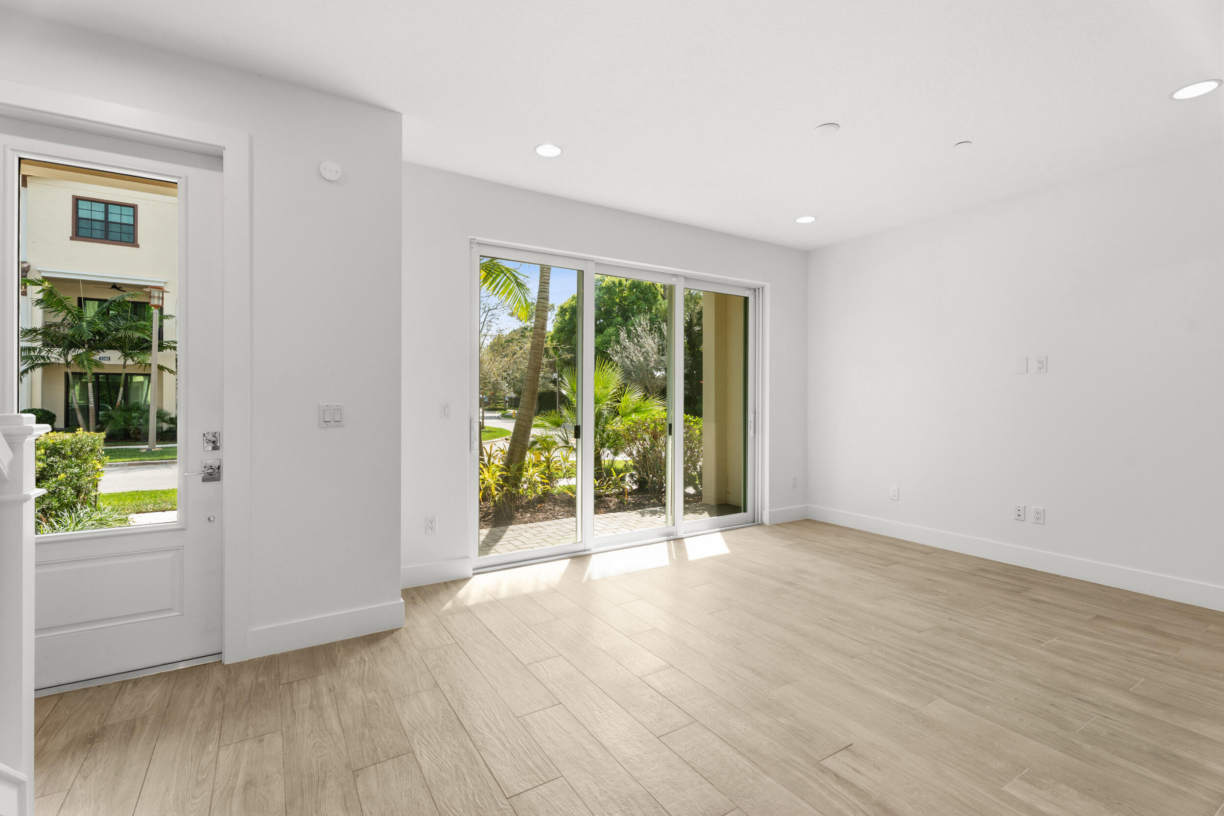 Palm Beach Gardens photo 2