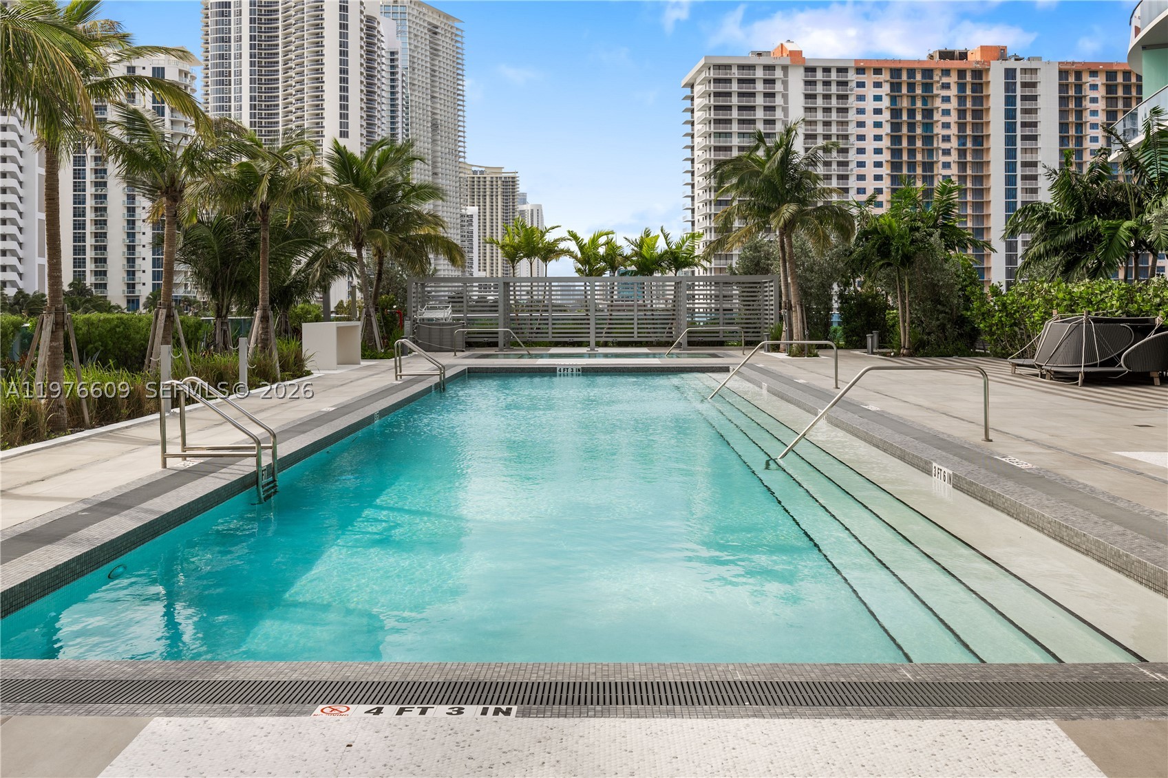 Sunny Isles Beach photo 1